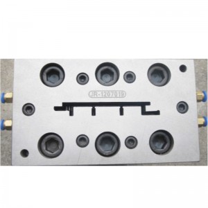 Sraith mhúnla adhmaid agus cúir